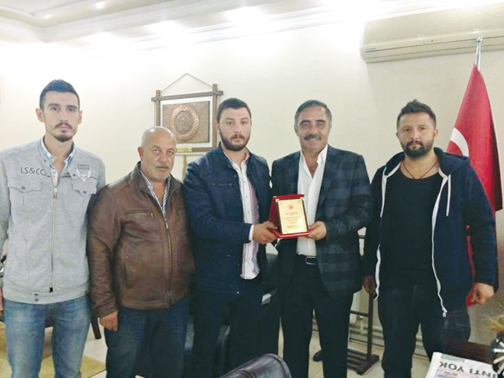 Söğütlübahçeliler’den Bir Teşekkür De Güler’e