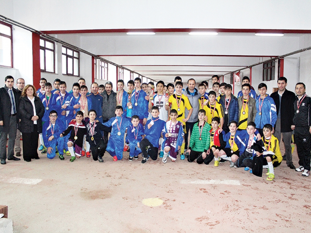 Şampiyon Atatürk 2-1