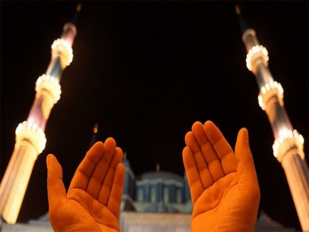 Regaib Gecesi Namazı Var Mı? Regaib Kandilinde Nasıl Ibadet Edilmeli?