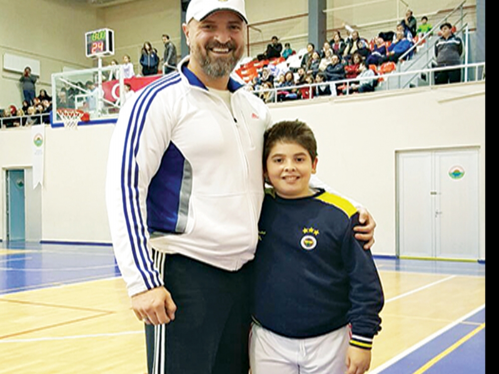 İlk Maçına Kaptan Olarak Çıktı