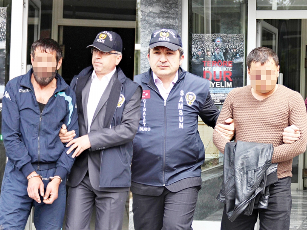 Kızını Bıçakla Yaralayan Damadını Bıçakladı