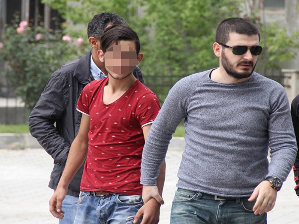 Kız Çocuğuna Şantaj Iddiasına Gözaltı