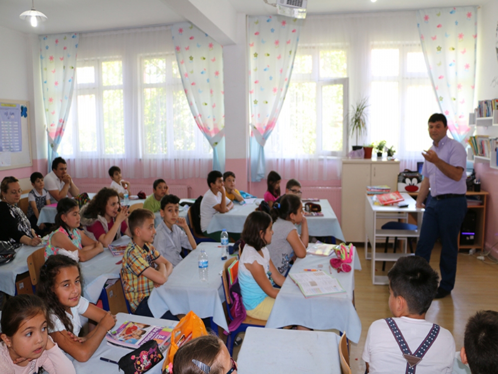 Vezirköprü'de Yaz Spor Okulları Sürüyor