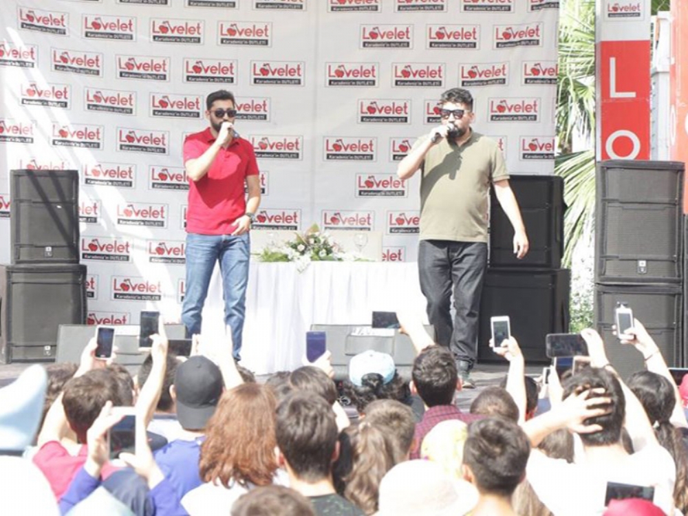 Lovelet’te Rüzgar Gibi Estiler