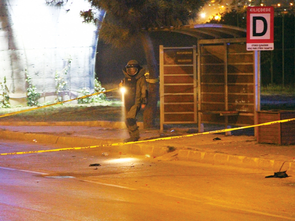 Otobüs Durağındaki Bomba Alarmı