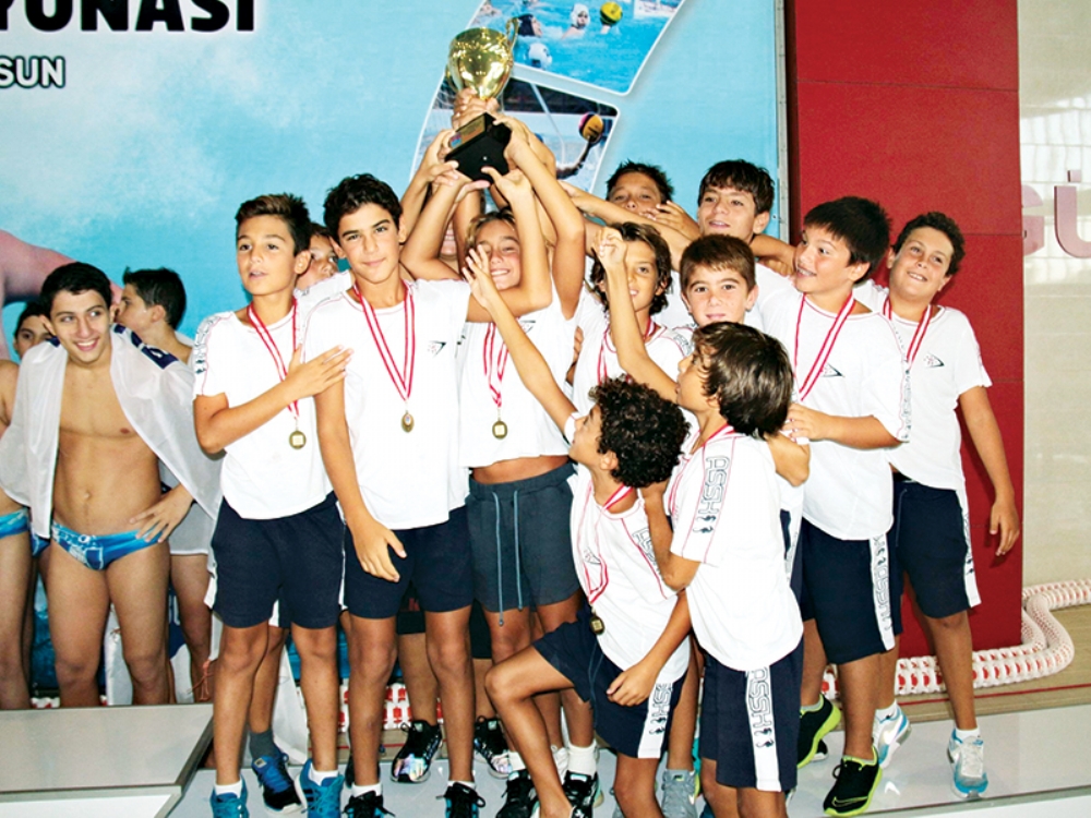 Havuzun Şampiyonu Enka