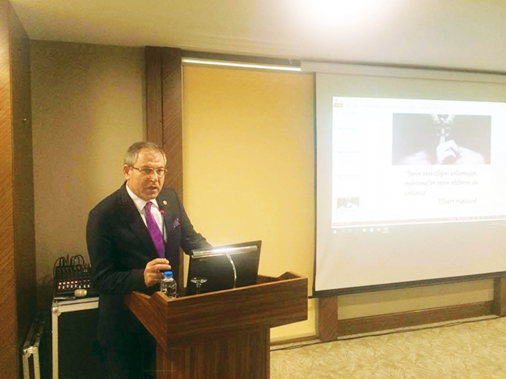 Kemal Zeybek: ‘sağlık Çalışanlarına Huzurlu Bir Ortam Sağlamalıyız’