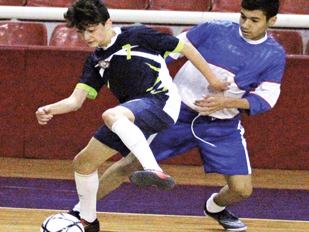 Yunus Emre 4 Köşe 4-2