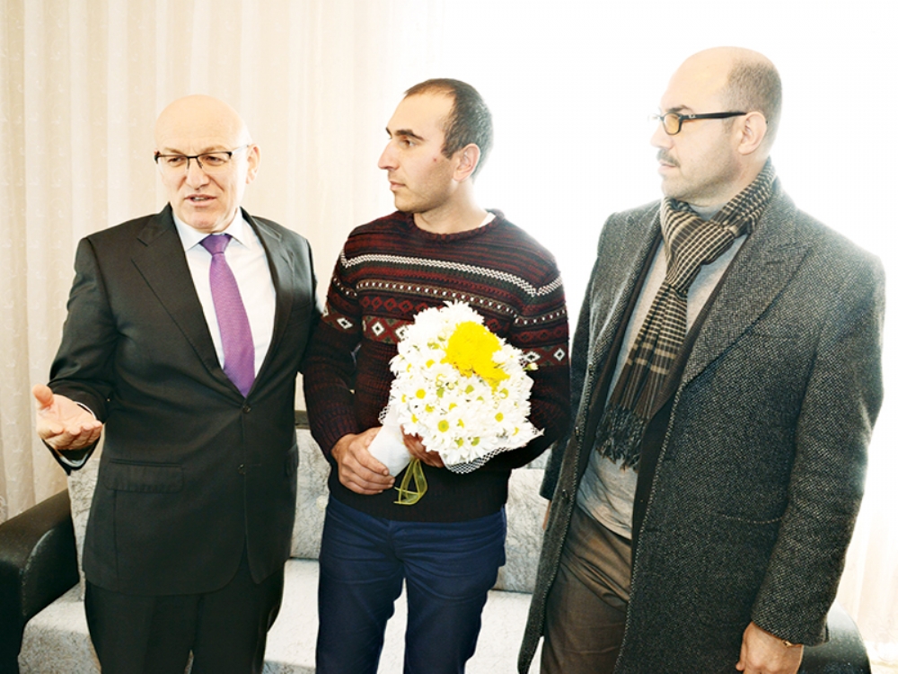 Başkan Kul'dan Yaralı Askere Ziyaret