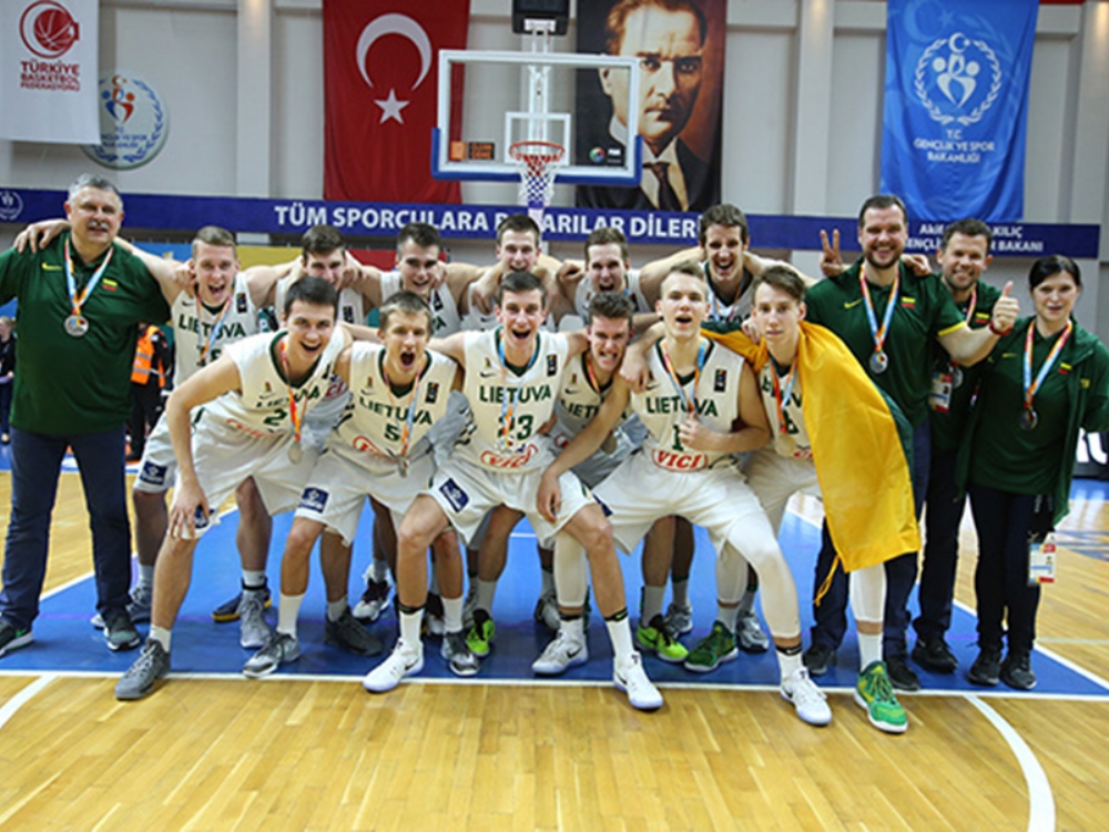 Avrupa Şampiyonu Fransa 74-68