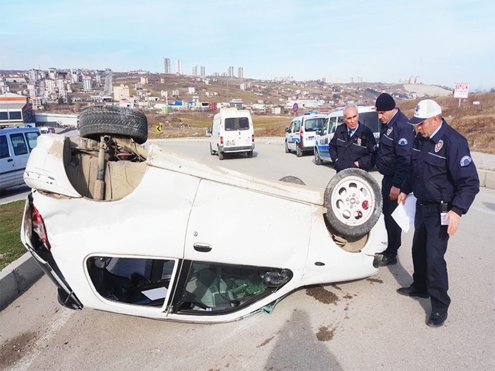 Otomobil Takla Attı: 1 Yaralı