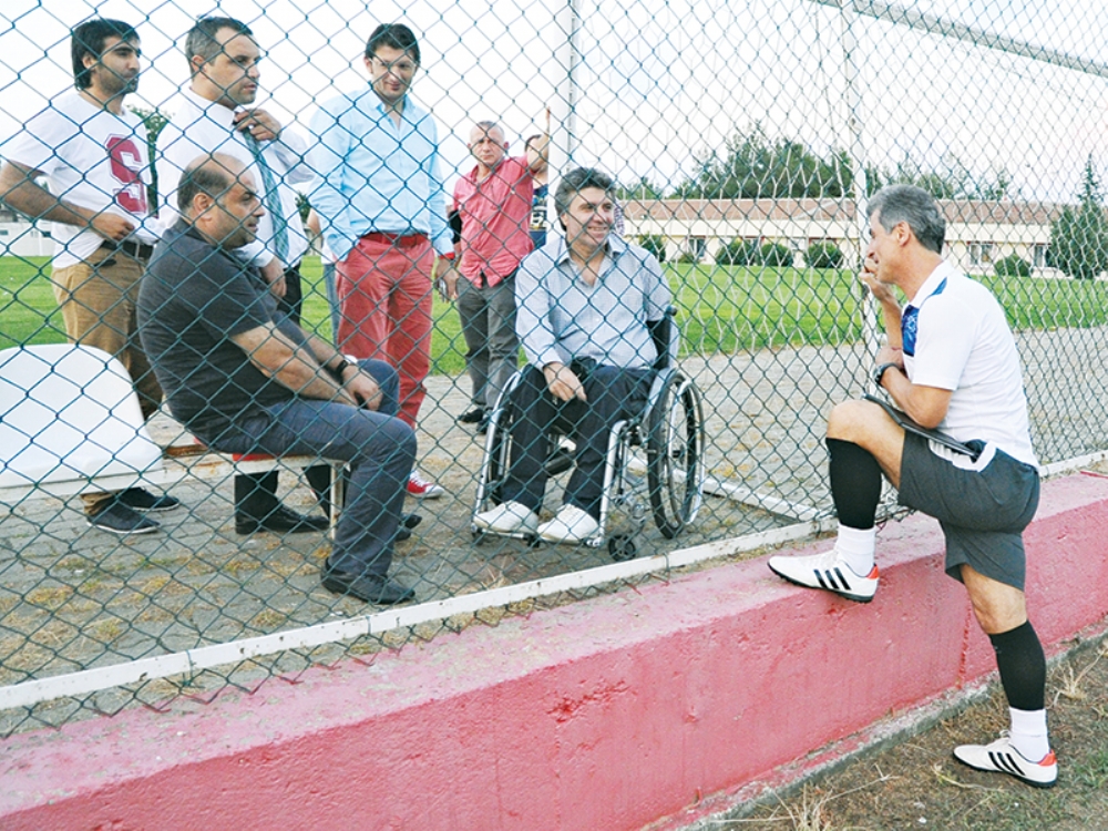 Yönetim Yalnız Bırakmıyor