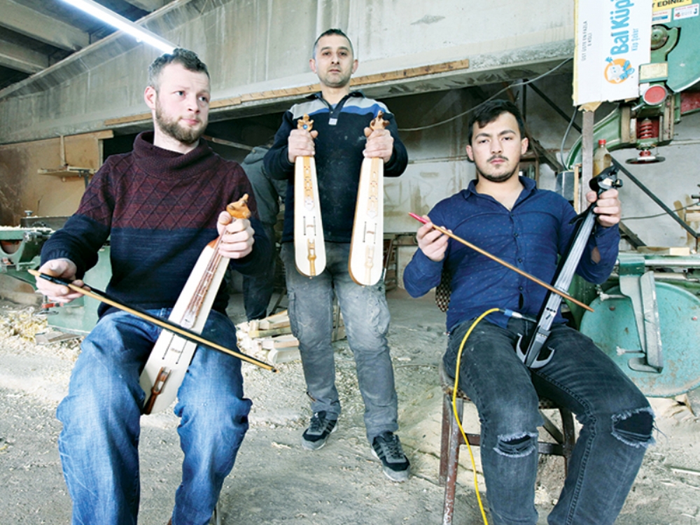 Samsun'dan Çin'e El Işçiliği Kemençe