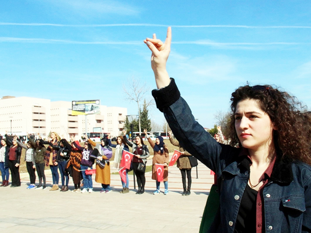 Omü’lü Ülkücüler ‘fırat’ Için Yürüdü