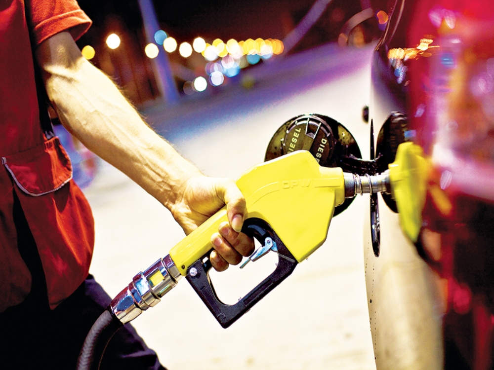 Benzine Indirim Geliyor