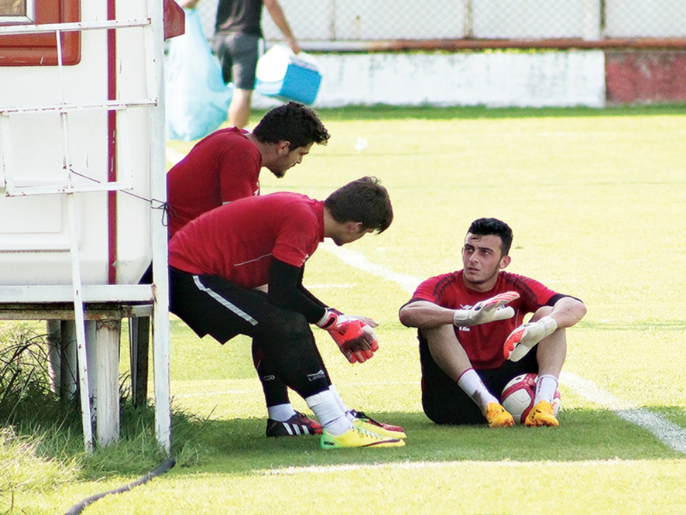 Gölgeyi Bulan Oturdu