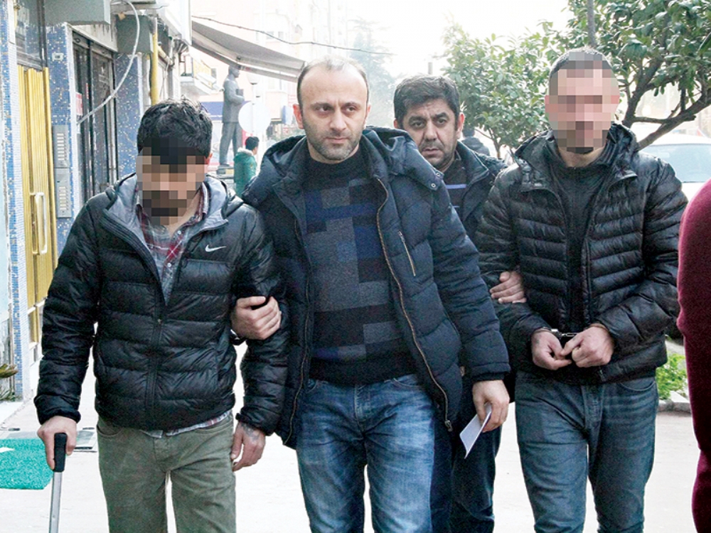 Tüfek Ve Tabanca Ile Ateş Açtılar