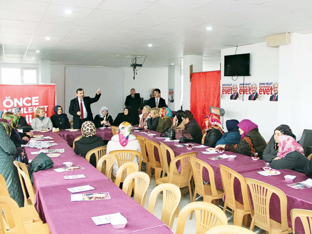 Kadınlardan Kavak'a  ‘evet’ Çıkarması