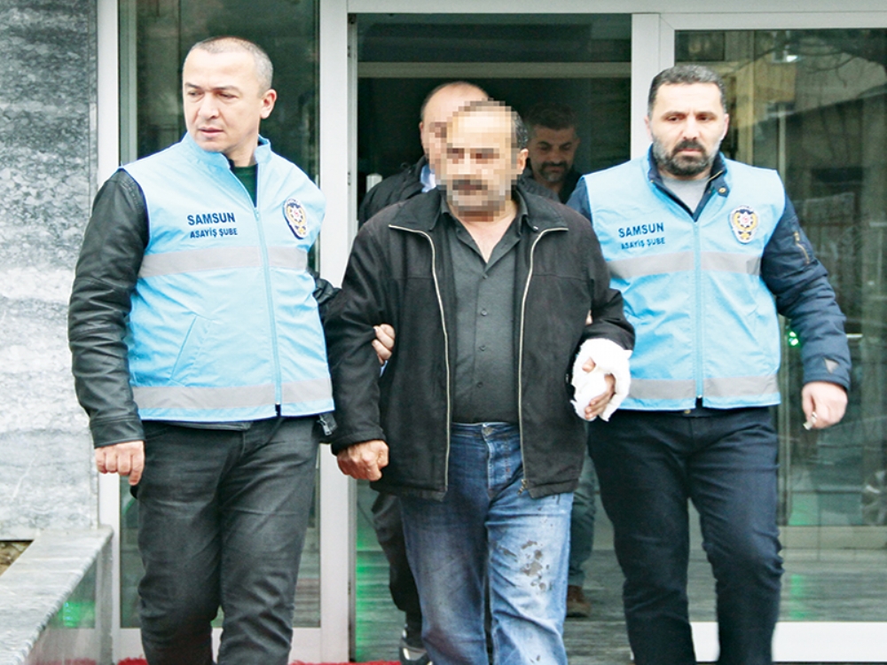Eşine Tacizde Bulunduğu İddiasıyla Fırıncıyı Öldürmüş