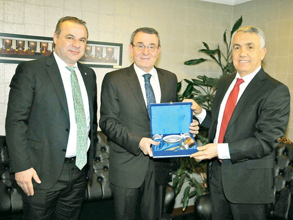 Üniversite-sanayi Iş Birliği Görüşüldü