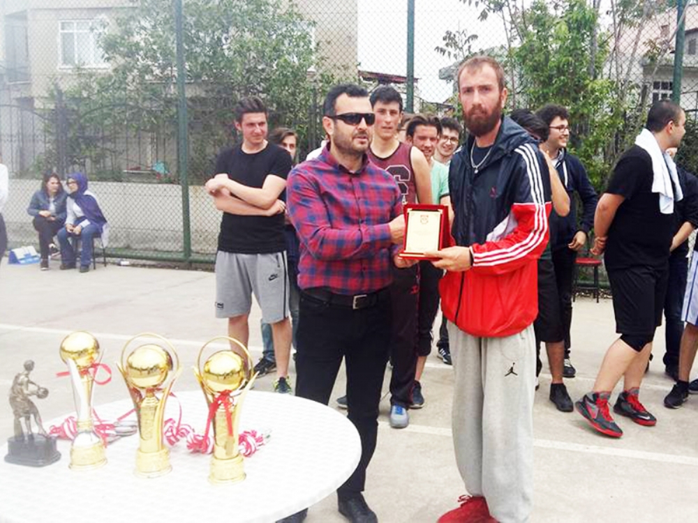 12/c Şampiyonluk Kupasını Kaptırmıyor