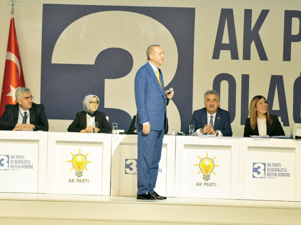 Ak Parti Tüzüğünde 11 Madde Değişti