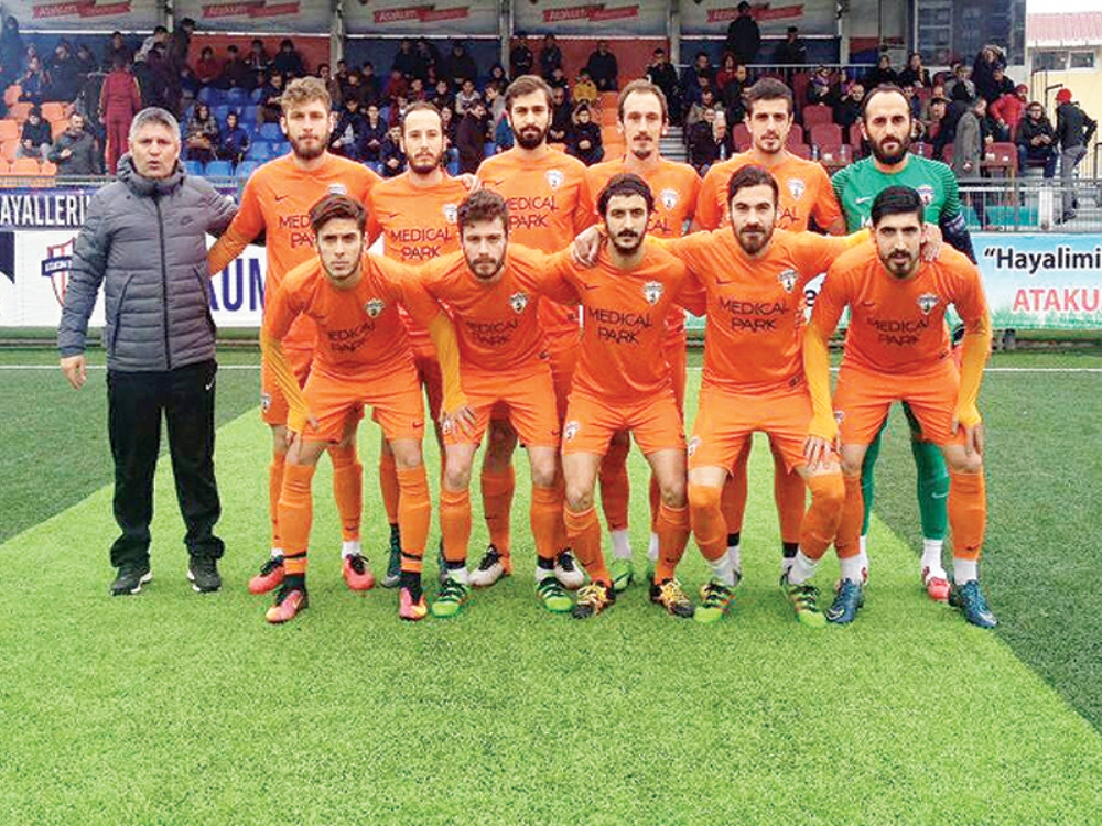 12 Futbolcuyla Yollarımızı Ayırdık