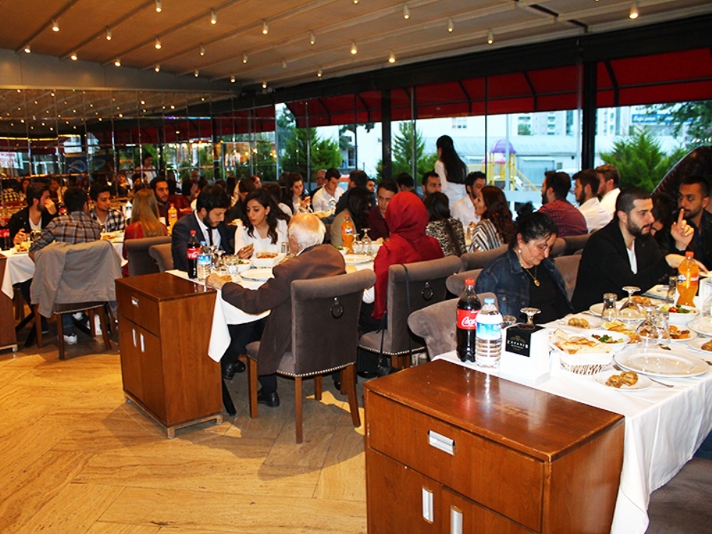 Iftarlarin Adresi Zevahir Oldu Guncel