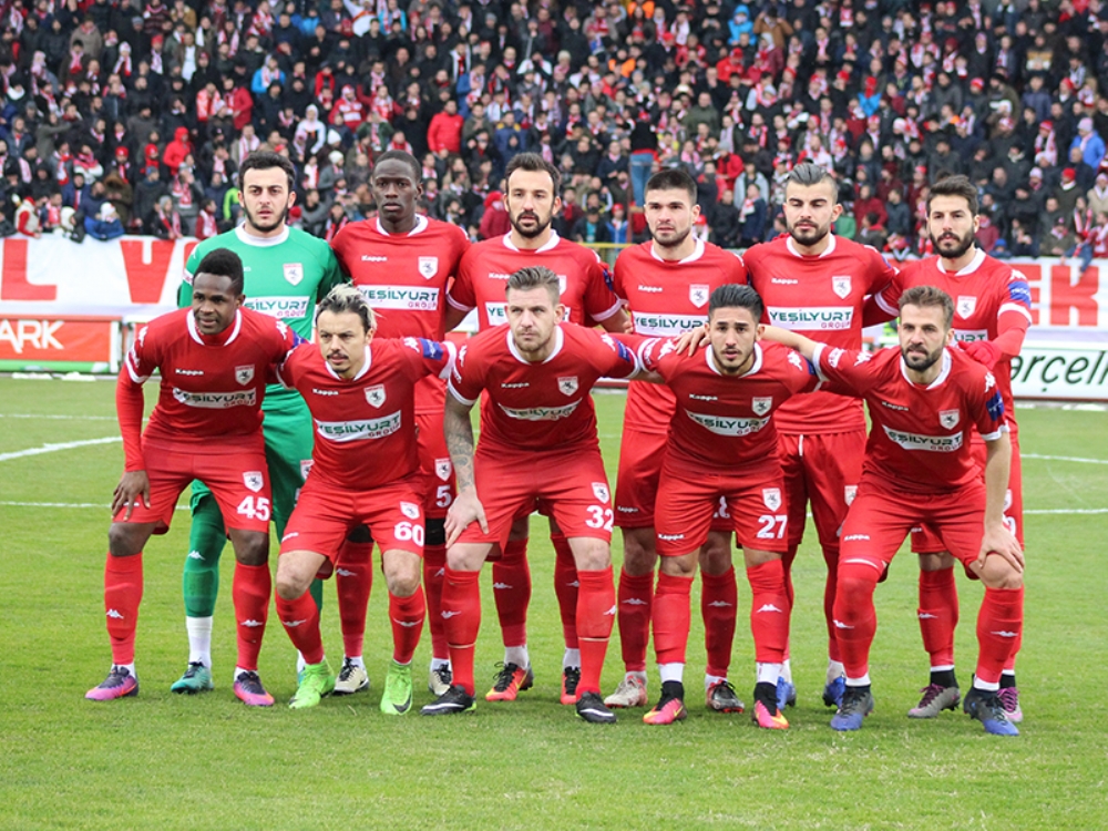 Ligin Hakimi Kırmızı-beyaz