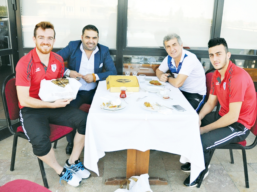 Diyarbakır Ocakbaşı’ndan Tatlı Ziyareti