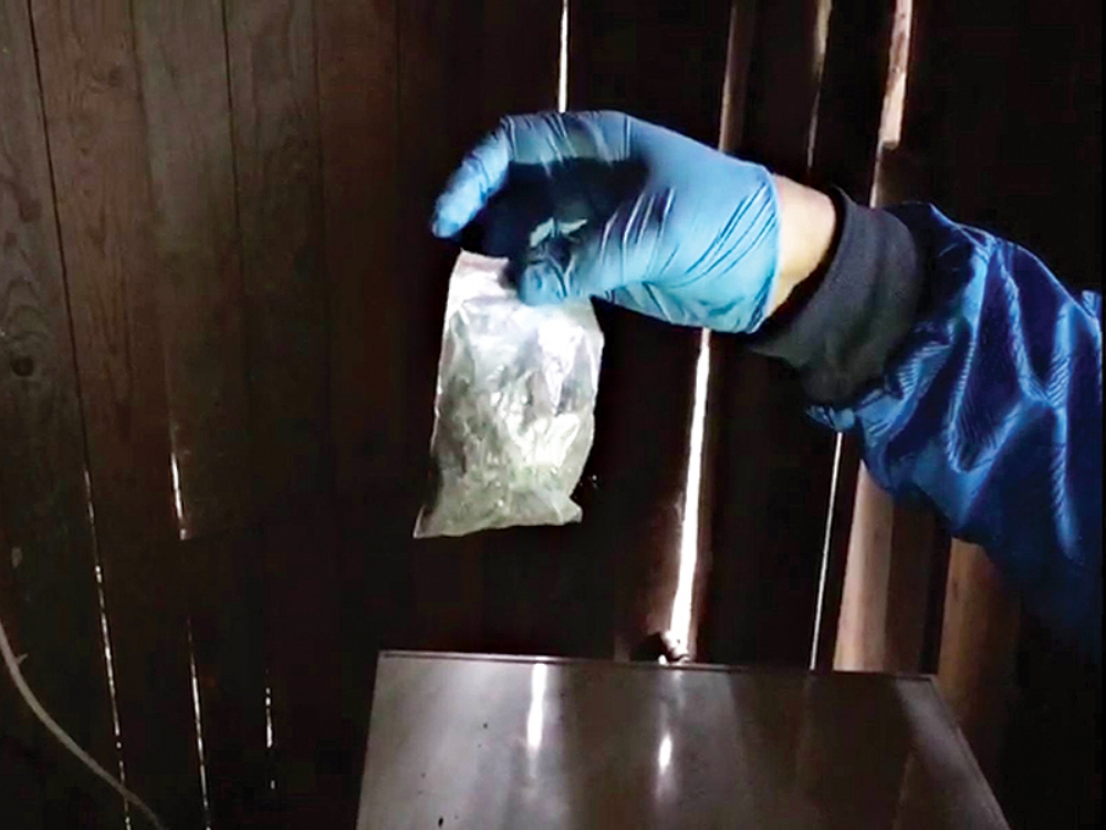 13 Adrese Uyuşturucu Operasyonu: 8 Gözaltı