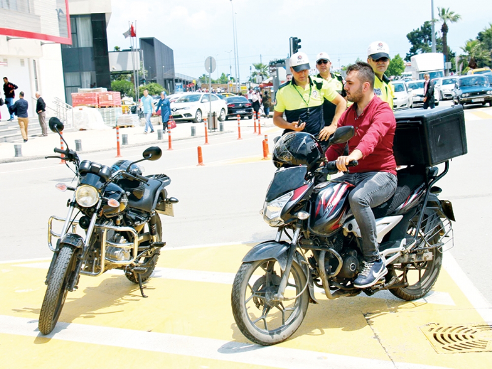 1,5 Saatte 52 Motosiklet Sorgulandı