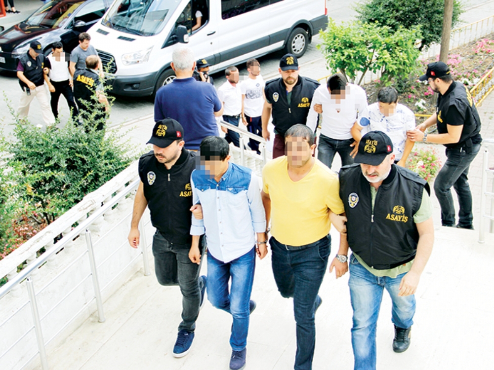 Sahte Valiler Yakalandı