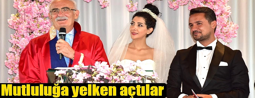 Mutluluğa Yelken Açtılar