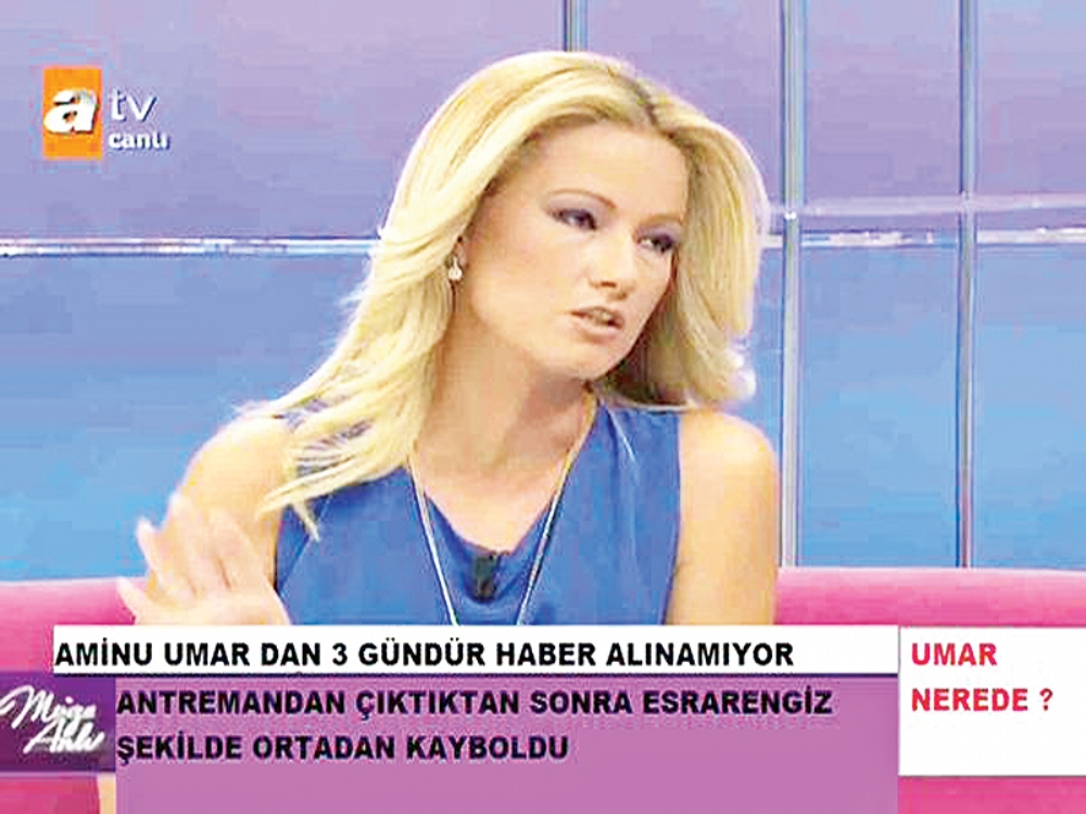 Ağlanacak Halimize Gülüyoruz