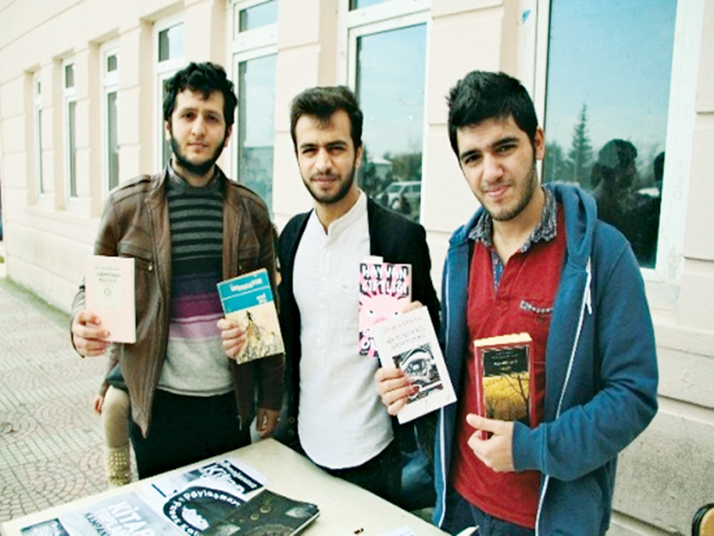 Omü'lü Öğrencilerden Kitap Bağışı Kampanyası