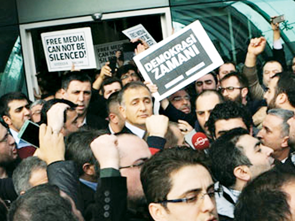 ışte Ekrem Dumanlı'ya Yöneltilen Suçlamalar