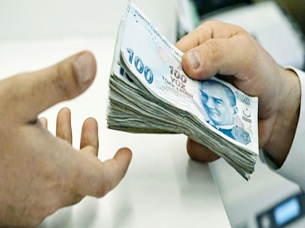 Memur Emeklisi Yıllık Bin 600 Lira Alacak