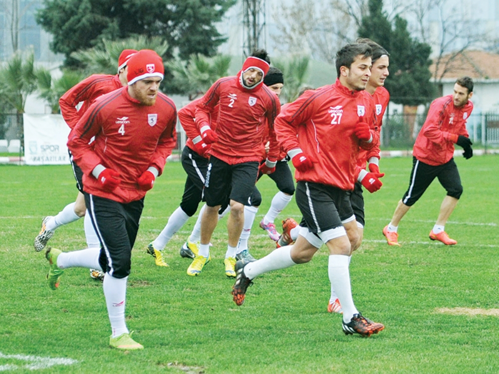 Futbolcular Ve Personele Ödeme Yapıldı