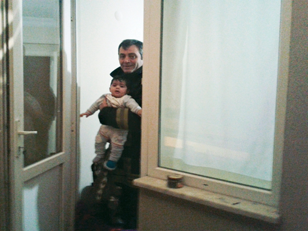 Evde Mahsur Kalan 5 Aylık Bebeği ıtfaiye Kurtardı