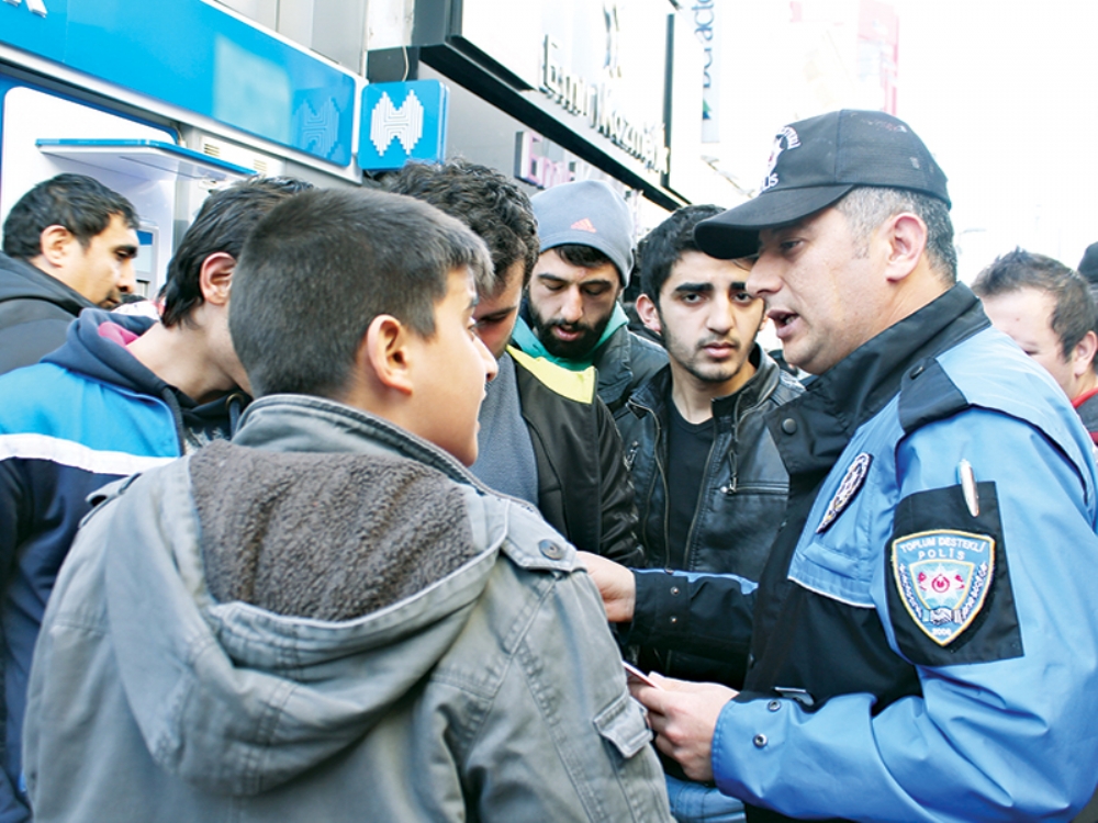 Telefon Sahtekarlarına Karşı Broşürlü Uyarı