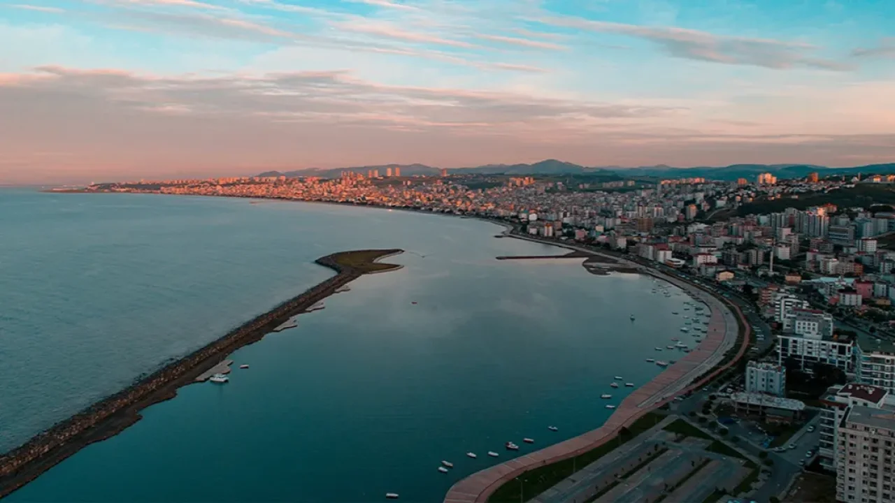 Samsun ne zaman il oldu?