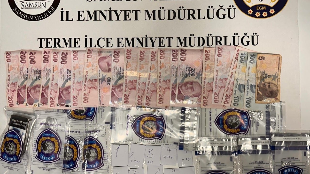 Samsun’da polisin kovalamaca sunucu yakaladığı araçta uyuşturucu çıktı