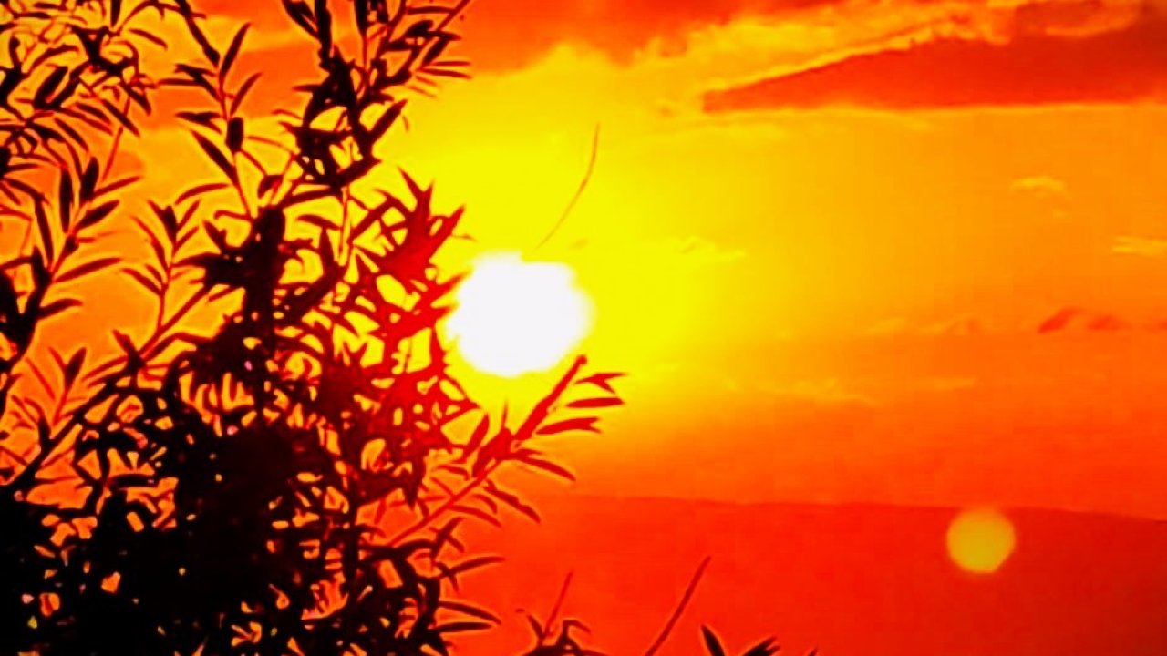 Ardahan’da gün doğumu mest etti