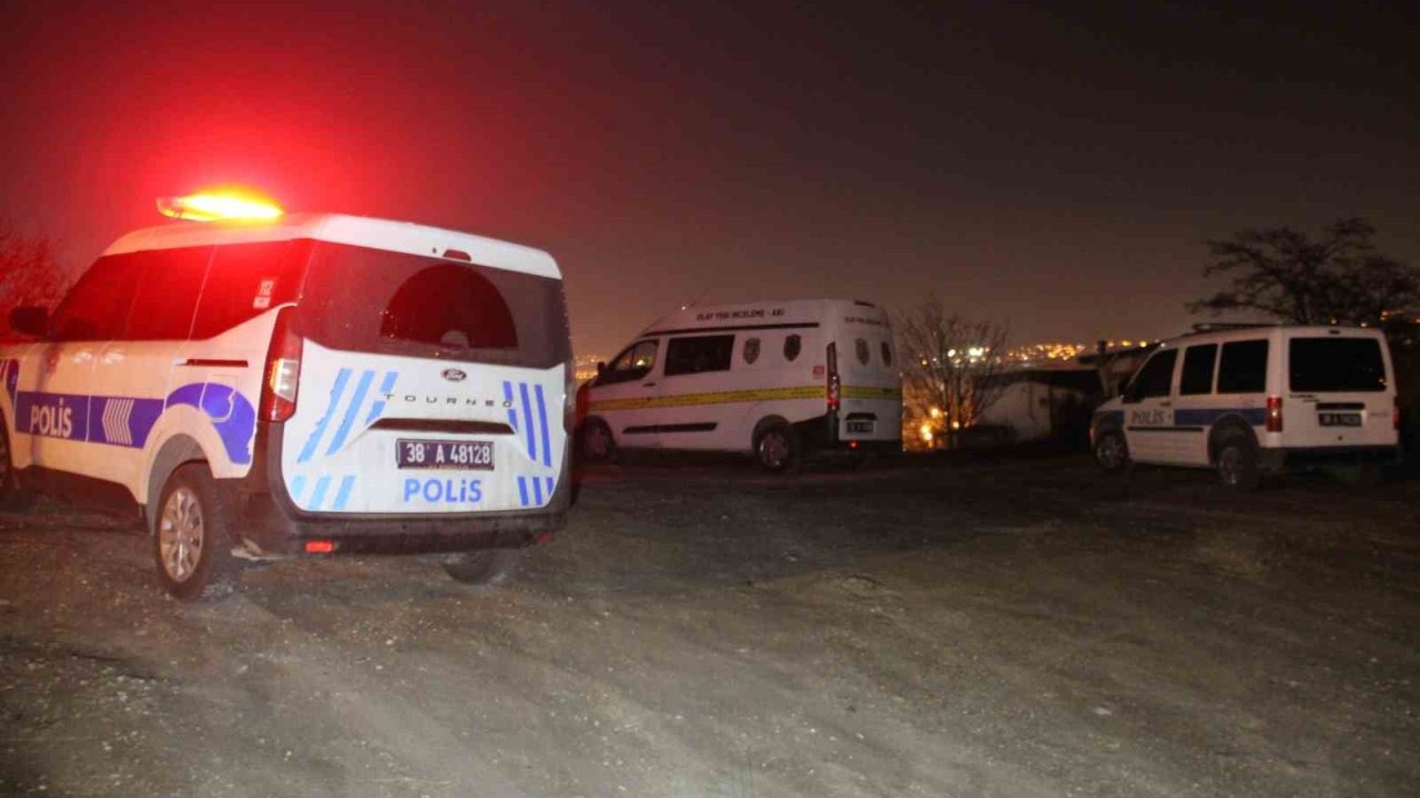 Cinayet zanlısı kardeşler hakim karşısına çıktı