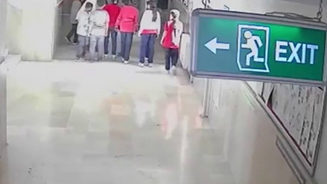 Öğrenciyi, öğretmenin Heimlich manevrası kurtardı