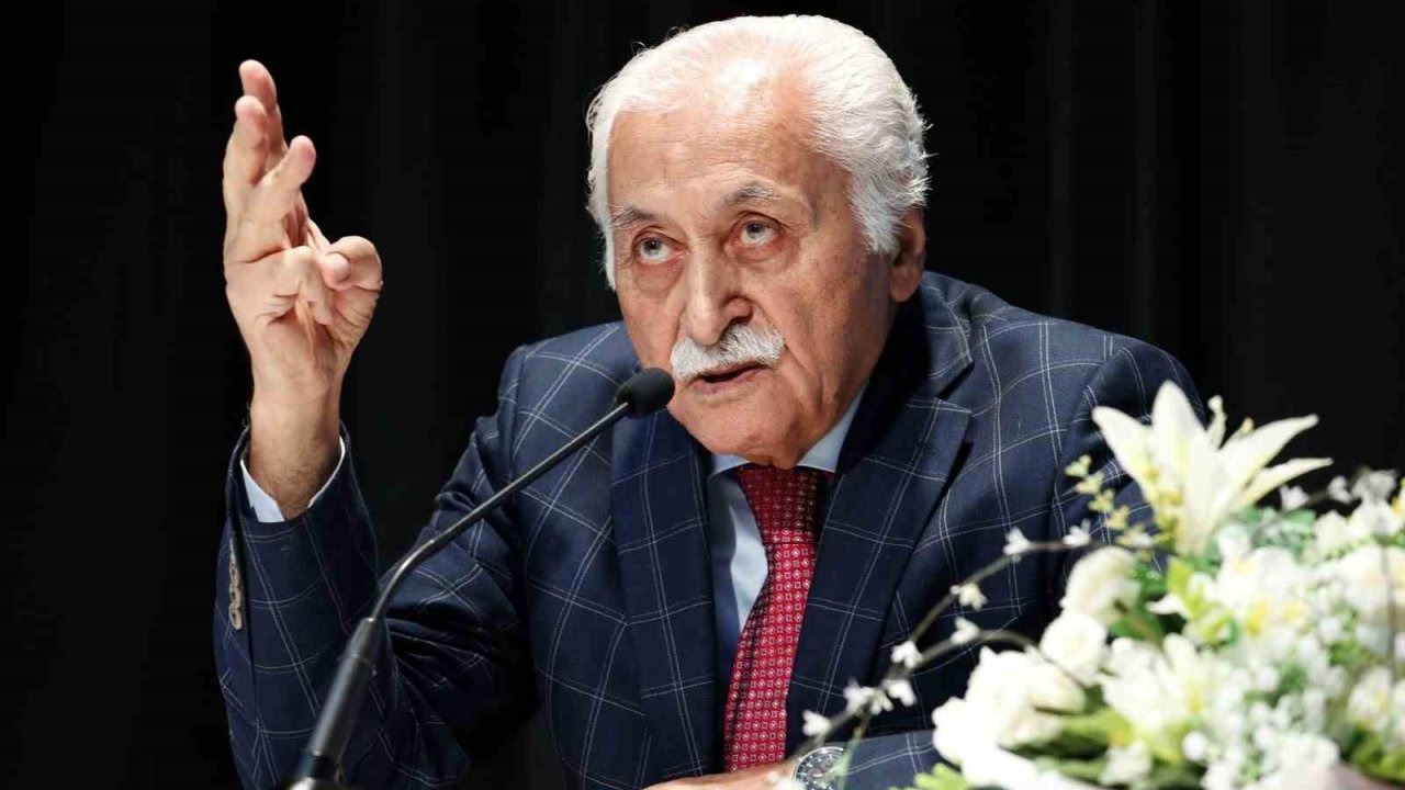 Türk edebiyatının usta ismi Yavuz Bülent Bakiler vefat etti