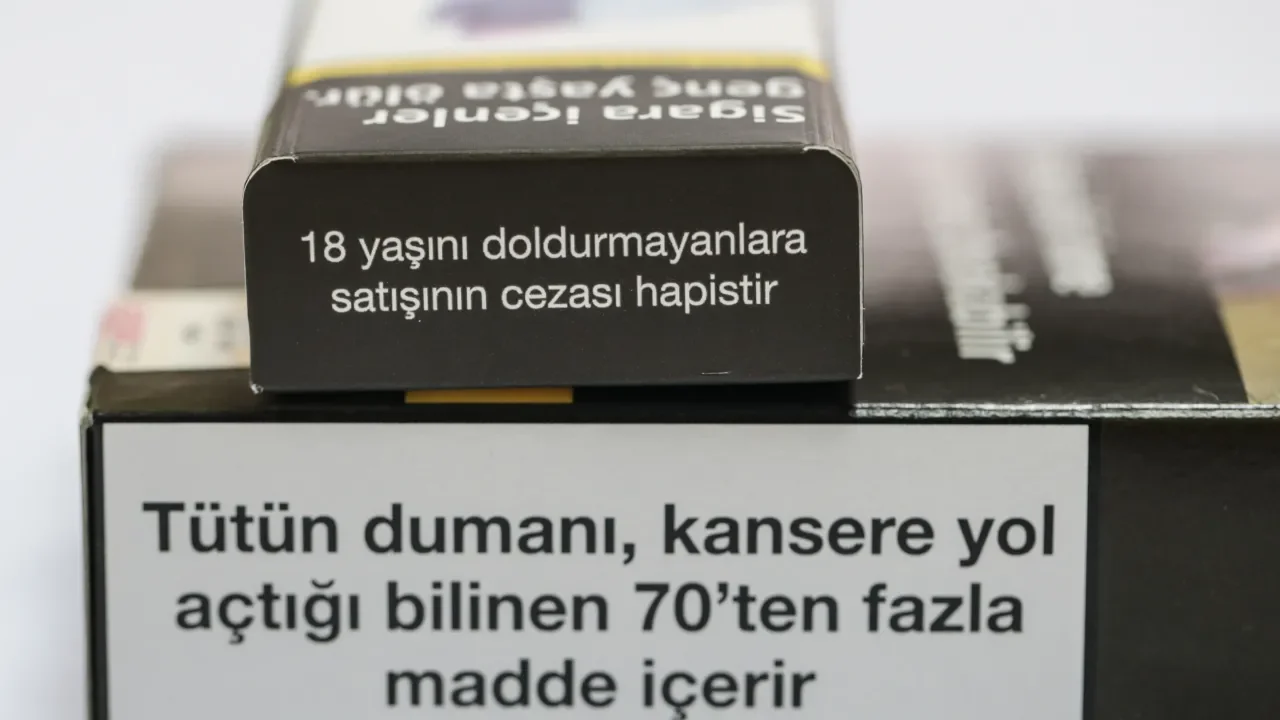 17 Ekim 2025 güncel zamlı sigara fiyatları (Marlboro Parlaiment Camel Winston Kent Fiyatı)