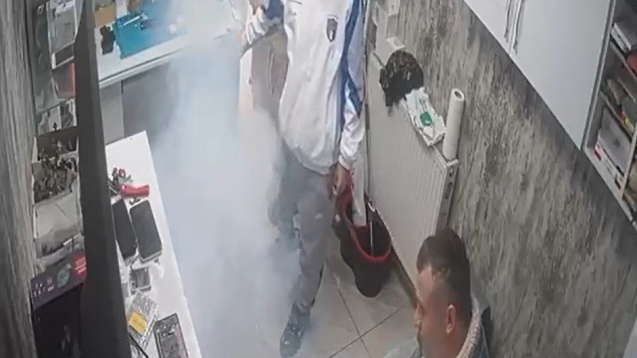 Arızalanan batarya tamir edilirken alev aldı