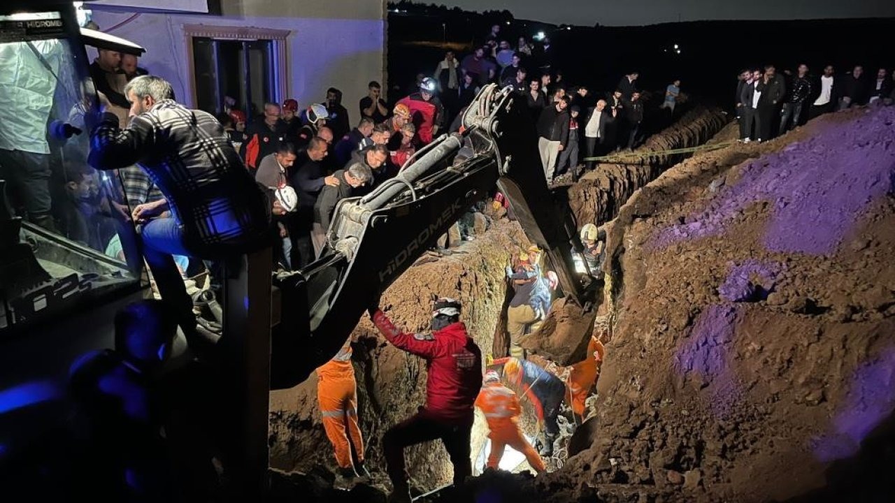 Bursa Büyükşehir’den göçük açıklaması: Hane sakinleri kepçeyle çalışma yaparken 2 kardeş hayatını kaybetti